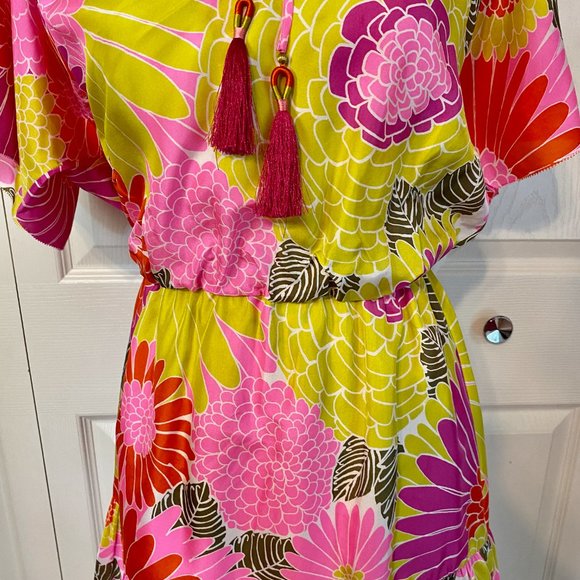 TRINA TURK Mahalo Dress / NWT / Size XS / SOLD OUT ONLINE / 40% Off Retail - Picture 7 of 11